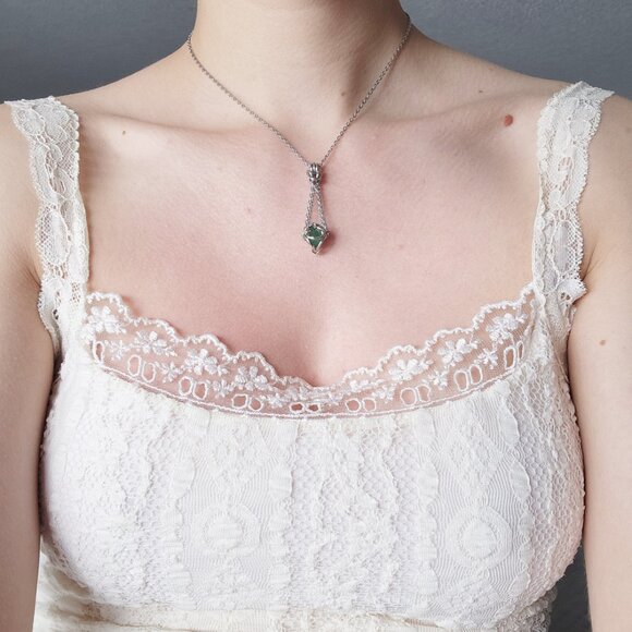 Vintage Antique green and silver basket necklace with a small silver chain - Picture 3 of 7